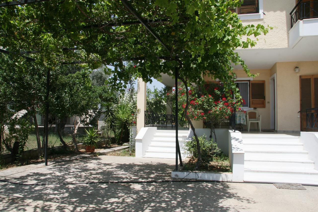 אמרינתוס Villa Vlichos מראה חיצוני תמונה